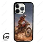 قاب گوشی آیفون 13 پرو (Iphone 13 Pro ) طرح موتورسوار کد 2370