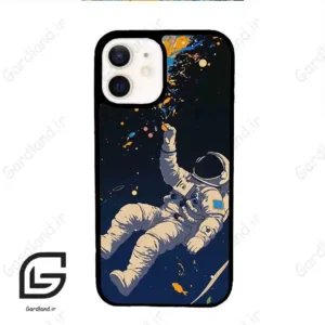 قاب گوشی آیفون 12 (Iphone 12 ) طرح فضانورد کد 2484