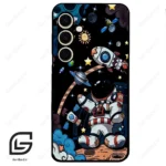 قاب گوشی سامسونگ اس 24 نرمال (Galaxy S24 5G ) طرح فضانورد کد 2392