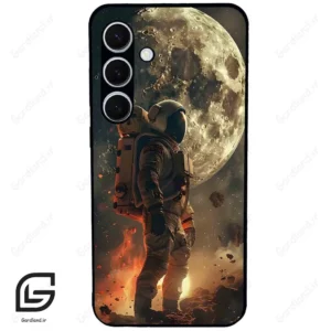 قاب گوشی سامسونگ اس 24 پلاس (Galaxy S24 Plus ) طرح فضانورد کد 2004